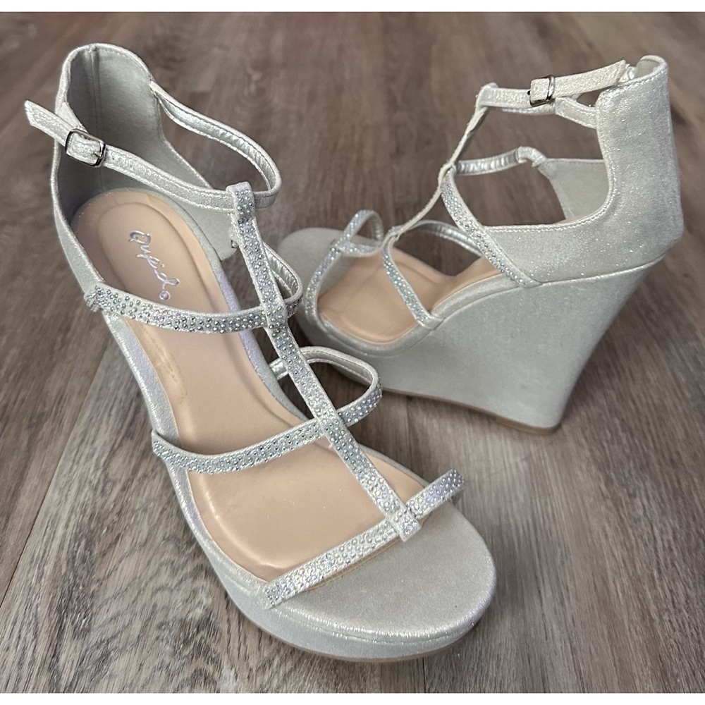 🆕 Charlotte Russe Silver Sparkly Rhinestone Wedges